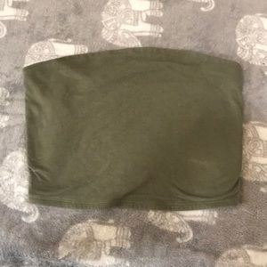 Cute tube top! Great material, hugs just right!